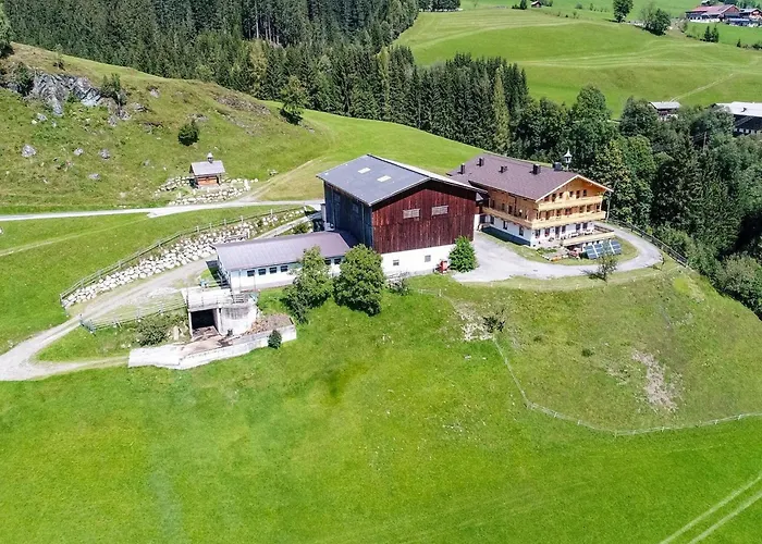 In Near The Kitzbuehel Alps * ミッタージル